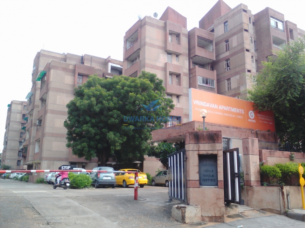 3 bedroom 2 bathroom flat is available on rent in dwarka sectot 6 